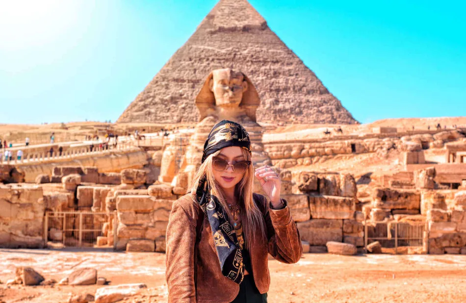 Take a pyramids tour with Egypt tours