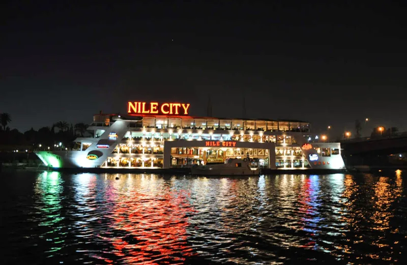 Cairo day trip with a dinner cruise