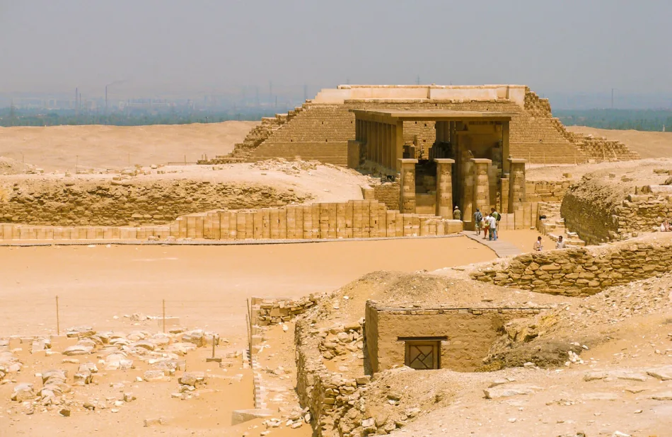 Cairo historical tour to Memphis and Saqqara