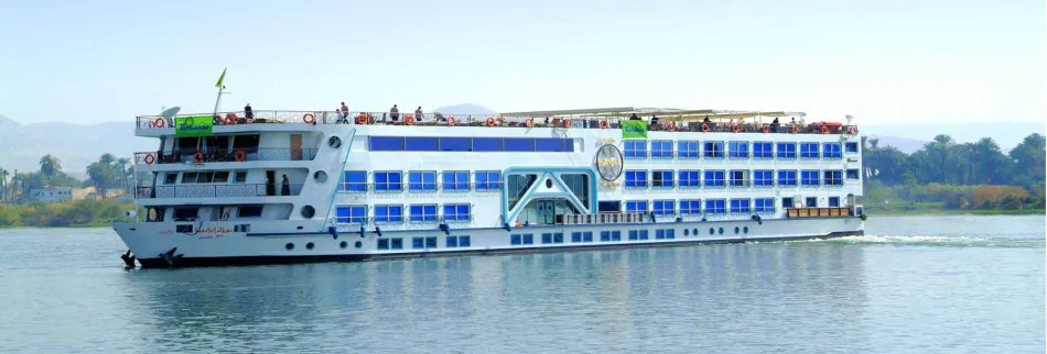 10-Day Egypt Christmas Tour Package | Pyramids, Nile Cruise & Red Sea