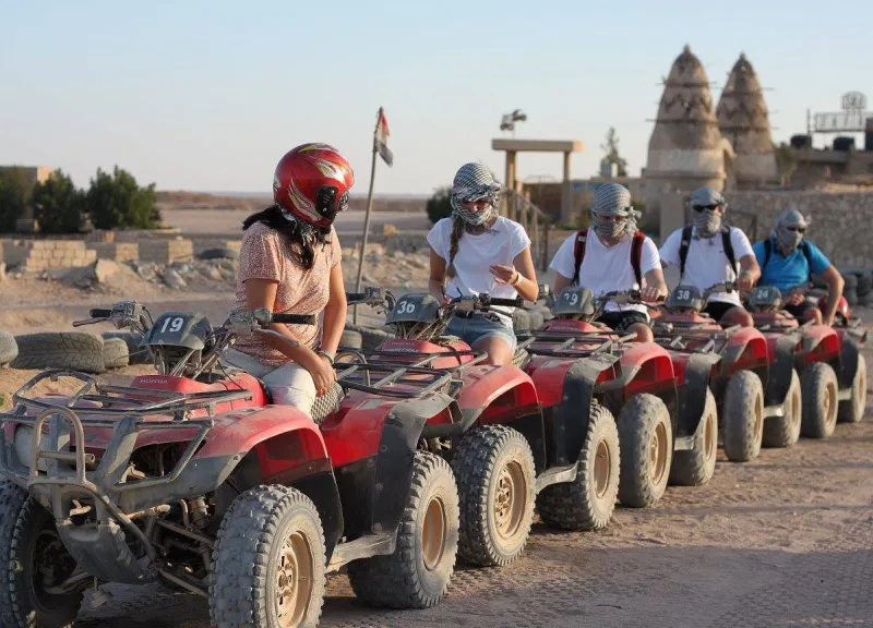 Hurghada safari with sand dunes and cultural stops