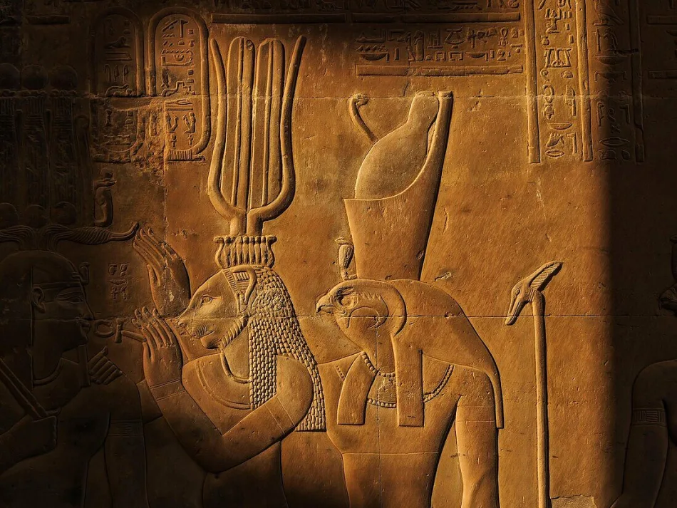 Day Tour to Edfu and Kom Ombo from Luxor