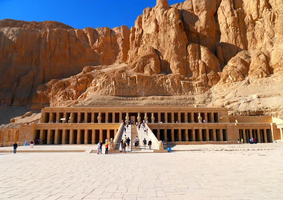 Temple of Queen Hatshepsut in Luxor – Ancient Mortuary Temple Built into the Cliffs