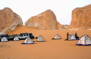 Cairo adventure tour to Bahariya Oasis & White Desert