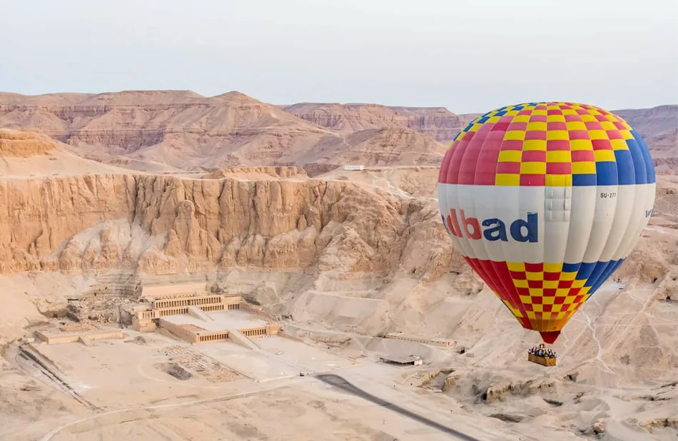 Balloon flight Egypt ancient temples